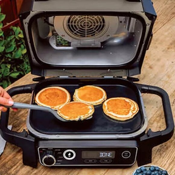 Ninja Woodfire Outdoor Grill (Dimensions D x W x H	23.62"D x 18.58"W x 13.31"H) - Picture 6 of 6